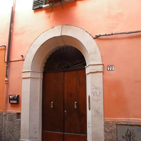 Lägenhet Ampio Open Space In Centro Storico Bologna