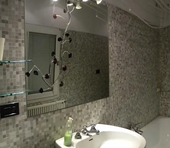 Ampio Open Space In Centro Storico * Boloňa